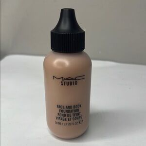 MAC Studio N5 50ml Radiance Face and Body Radiant Sheer Foundation